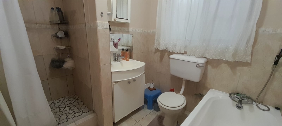 5 Bedroom Property for Sale in Onverwacht Western Cape